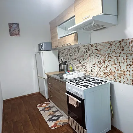 Apartment Family & Group Flat With Terrace Near Main Station *