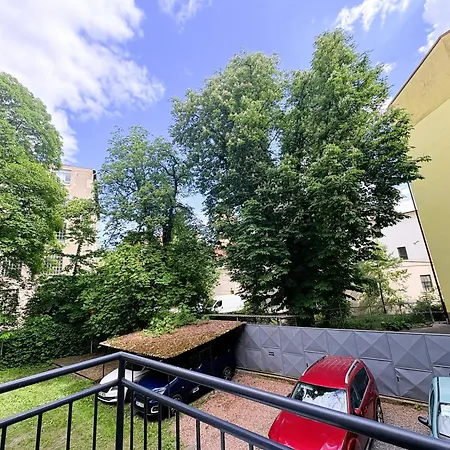 Family & Group Flat With Terrace Near Main Station Apartment *