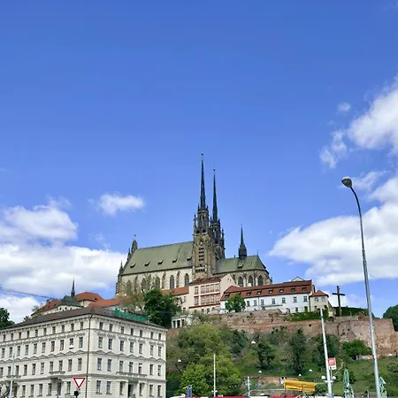 Family & Group Flat With Terrace Near Main Station Brno