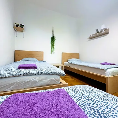 Family & Group Flat With Terrace Near Main Station * Brno