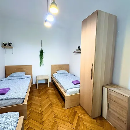 Family & Group Flat With Terrace Near Main Station * Brno