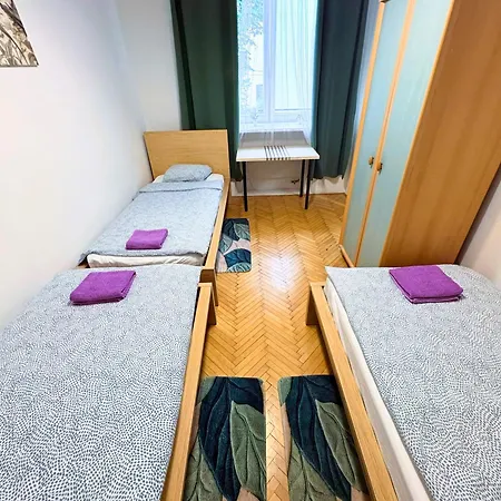 Family & Group Flat With Terrace Near Main Station * Brno